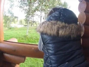 Соседка в деревне посасывает трактористу любовнику и дает на четвереньках